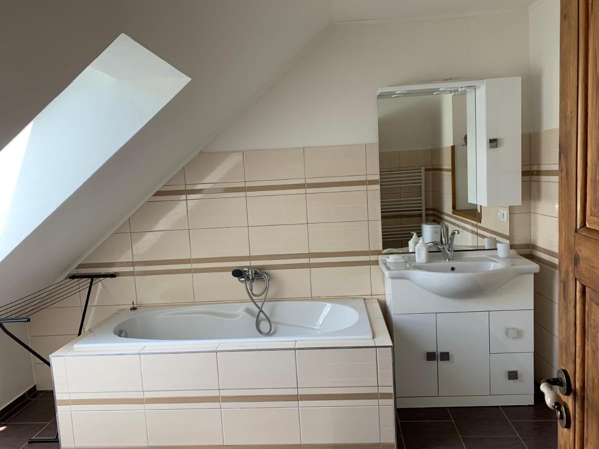 Apartman Stodola Chodová Planá Exteriör bild